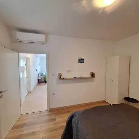 Pin Apartment Mlini