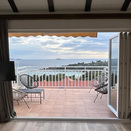 Pin Apartment Mlini